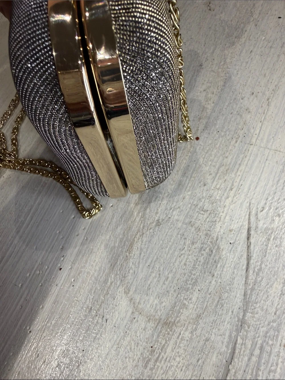 Elegant Sparkle Rhinestone Hard Framed Ring Clutch - Gold Chain
